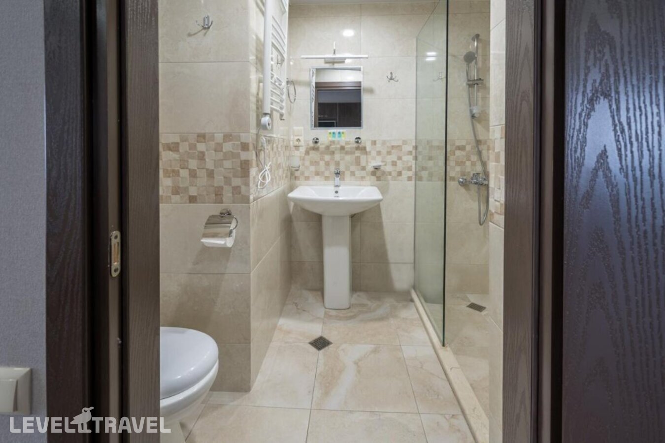 фотографии номера Делюкс отеля Orbi Sea Towers Hotel в Грузия(Батуми) - фото №6