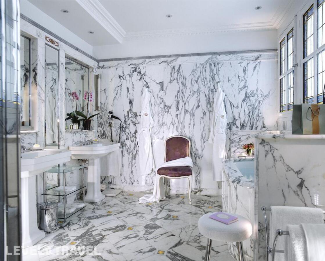 фотографии номера Улучшенный номер отеля Le Meurice Hotel в Франция(1 округ Парижа) - фото №3