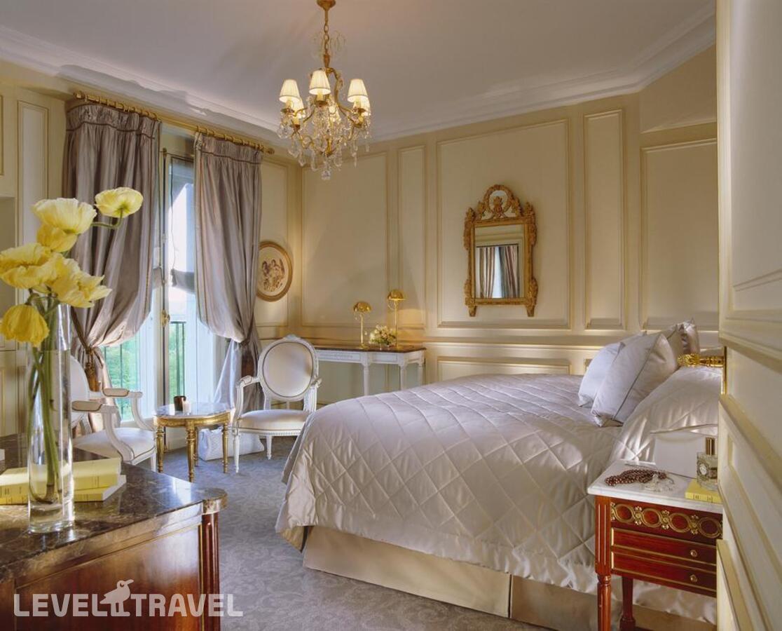фотографии номера Улучшенный номер отеля Le Meurice Hotel в Франция(1 округ Парижа) - фото №2