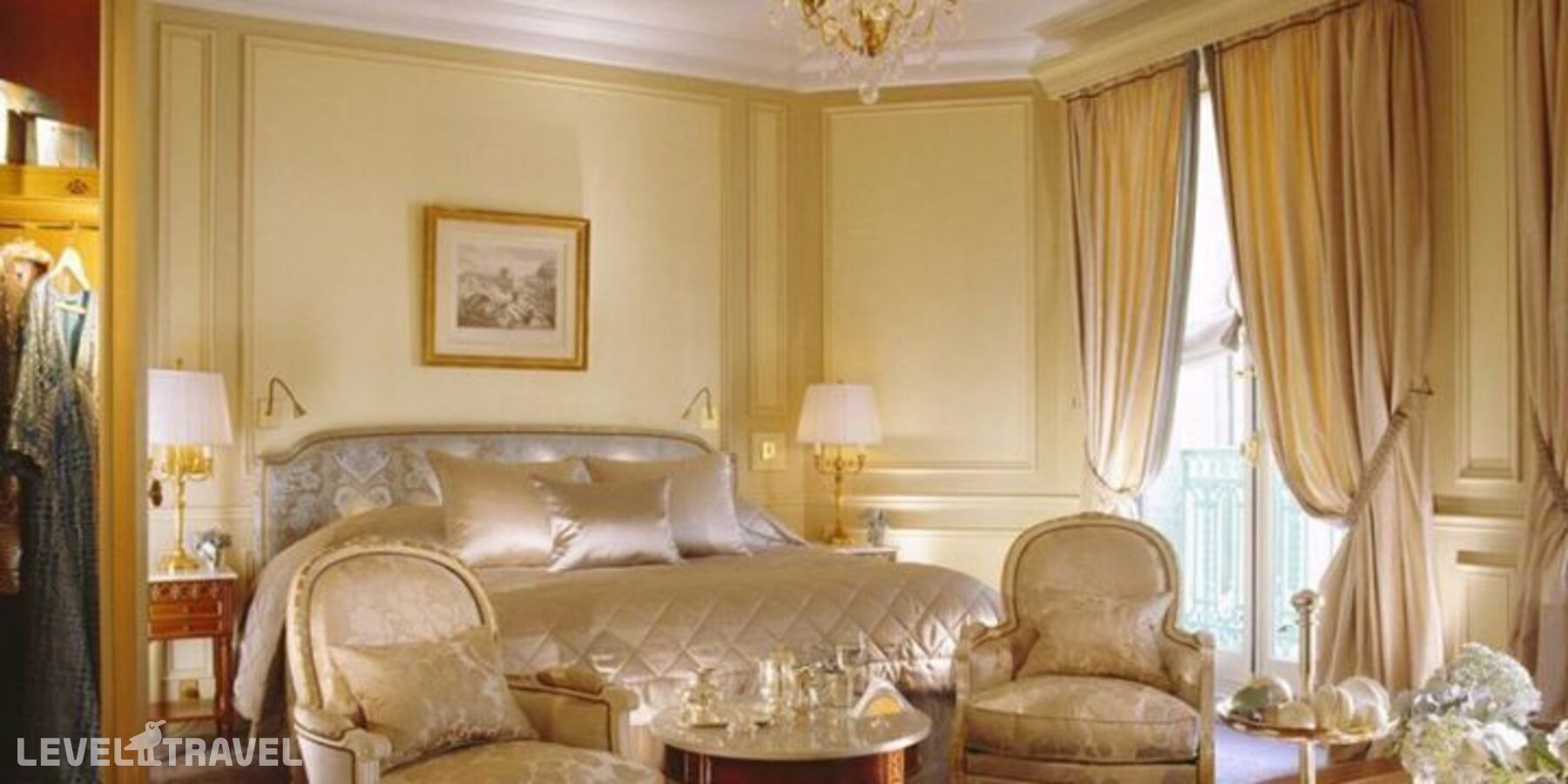 фотографии номера Улучшенный номер отеля Le Meurice Hotel в Франция(1 округ Парижа) - фото №1