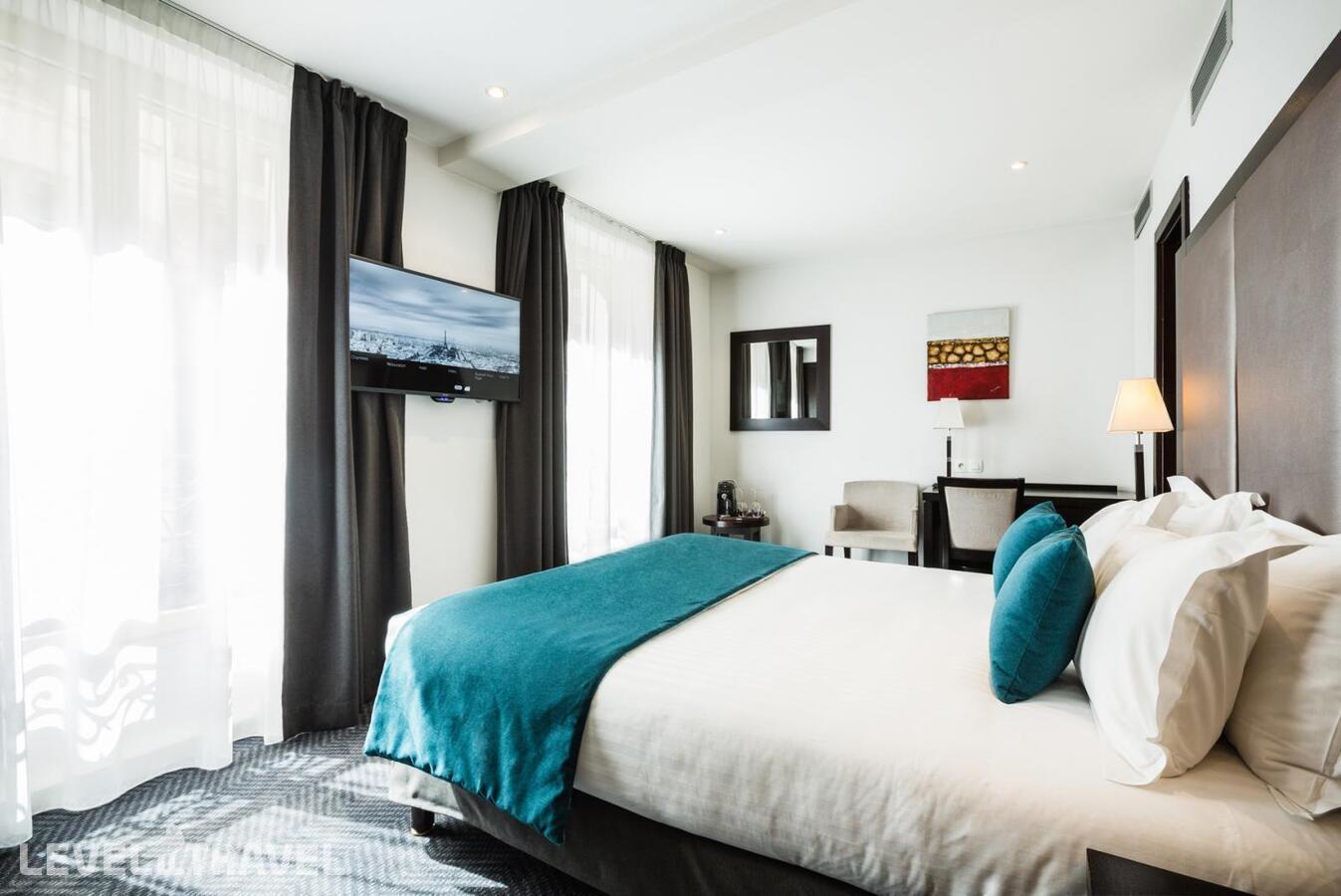 фотографии номера Делюкс отеля Park Lane Hotel в Франция(8 округ Парижа) - фото №2