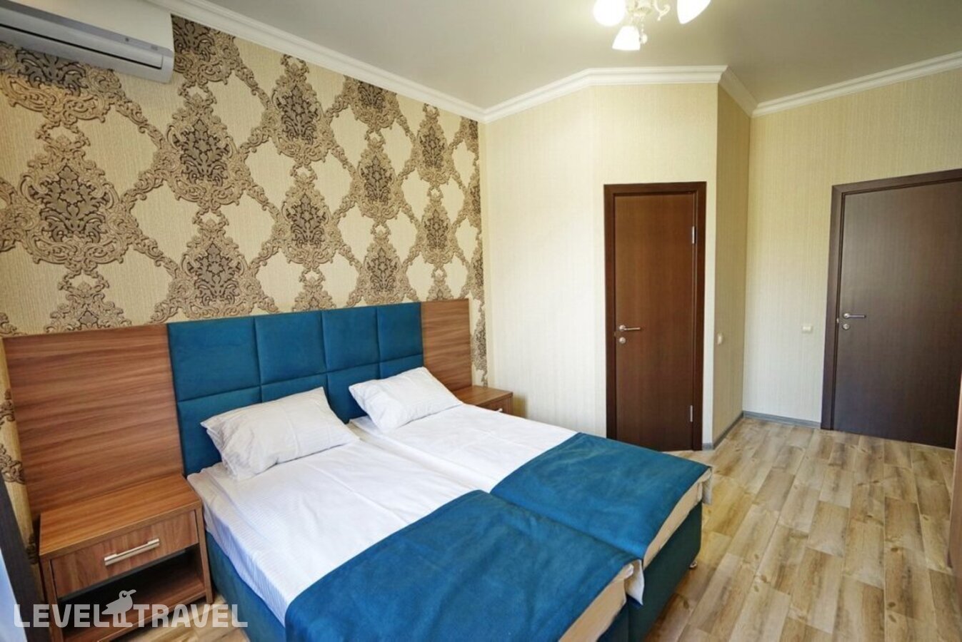 фотографии номера Стандартный с балконом отеля Гостевой Дом Guest House Family в Россия(Лазаревское) - фото №3