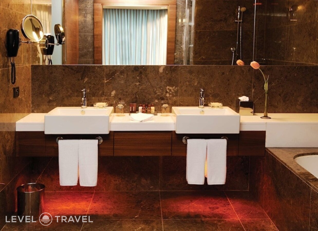 фотографии номера Люкс отеля Sheraton Istanbul Atakoy Hotel в Турция(Бакыркёй) - фото №3