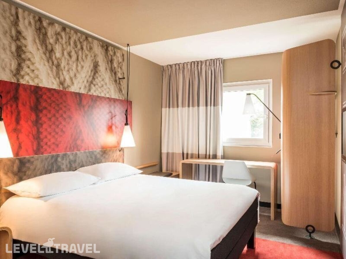 фотографии номера Стандартный номер отеля Hotel Ibis Marrakech Centre Gare в Марокко(Марракеш) - фото №7