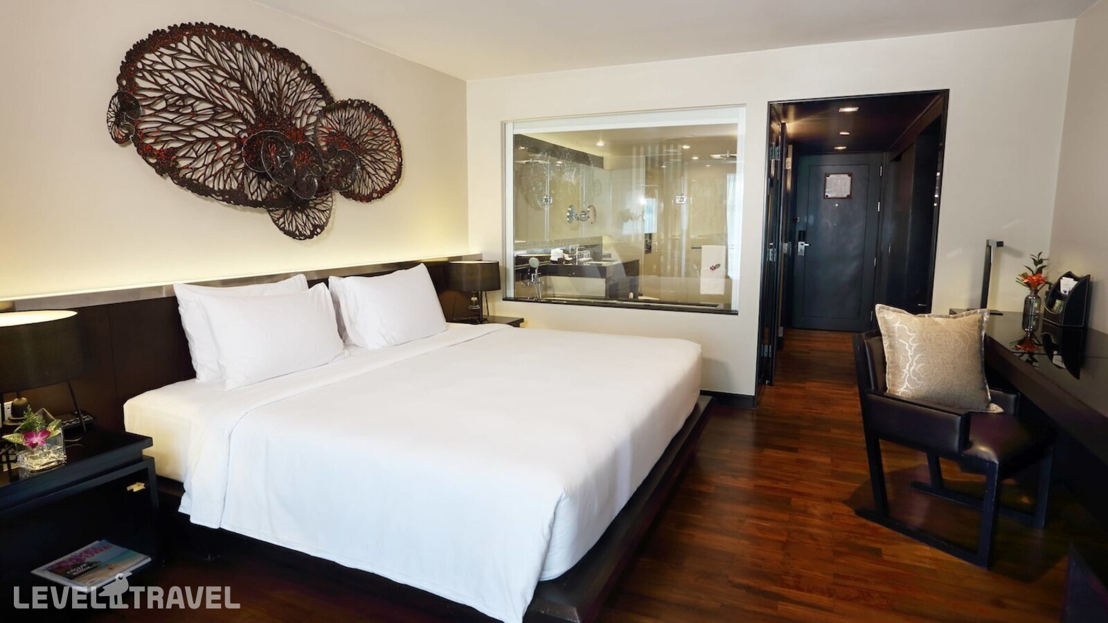 фотографии номера Полулюкс отеля Le Meridien Phuket Beach Resort в Таиланд(Карон Бич) - фото №2