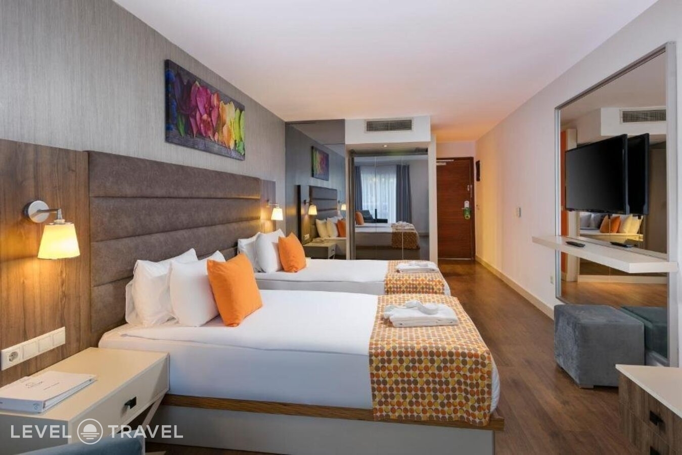 фотографии номера Стандартный с видом на бассейн отеля Monachus Family Resort Sorgun (Ex. Seven Seas Hotel Blue) в Турция(Титреенгель) - фото №5