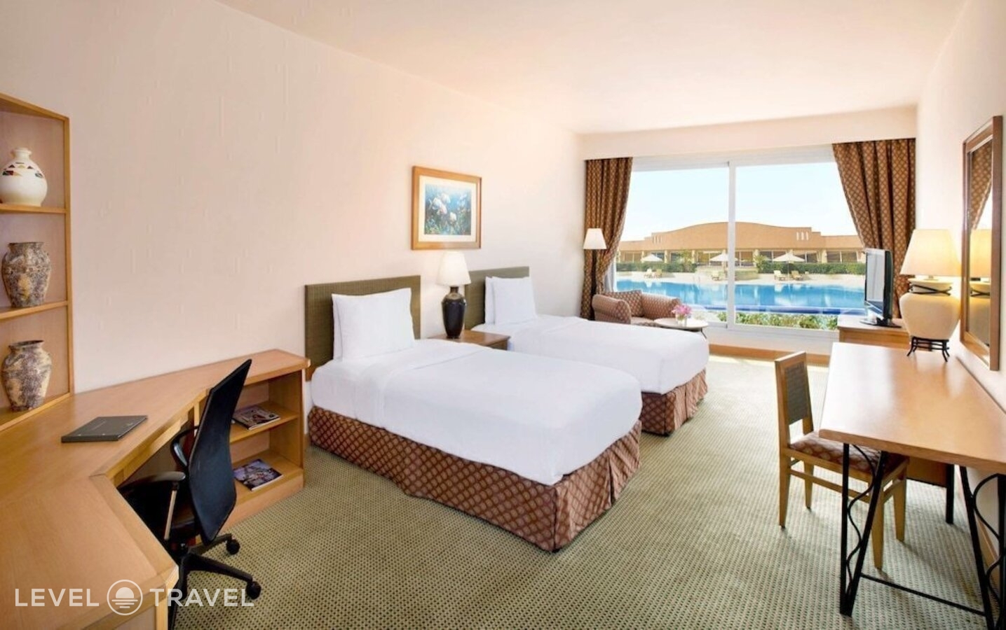 фотографии номера Стандартный с видом на бассейн отеля Hilton Green Plaza в Египет(Александрия) - фото №14