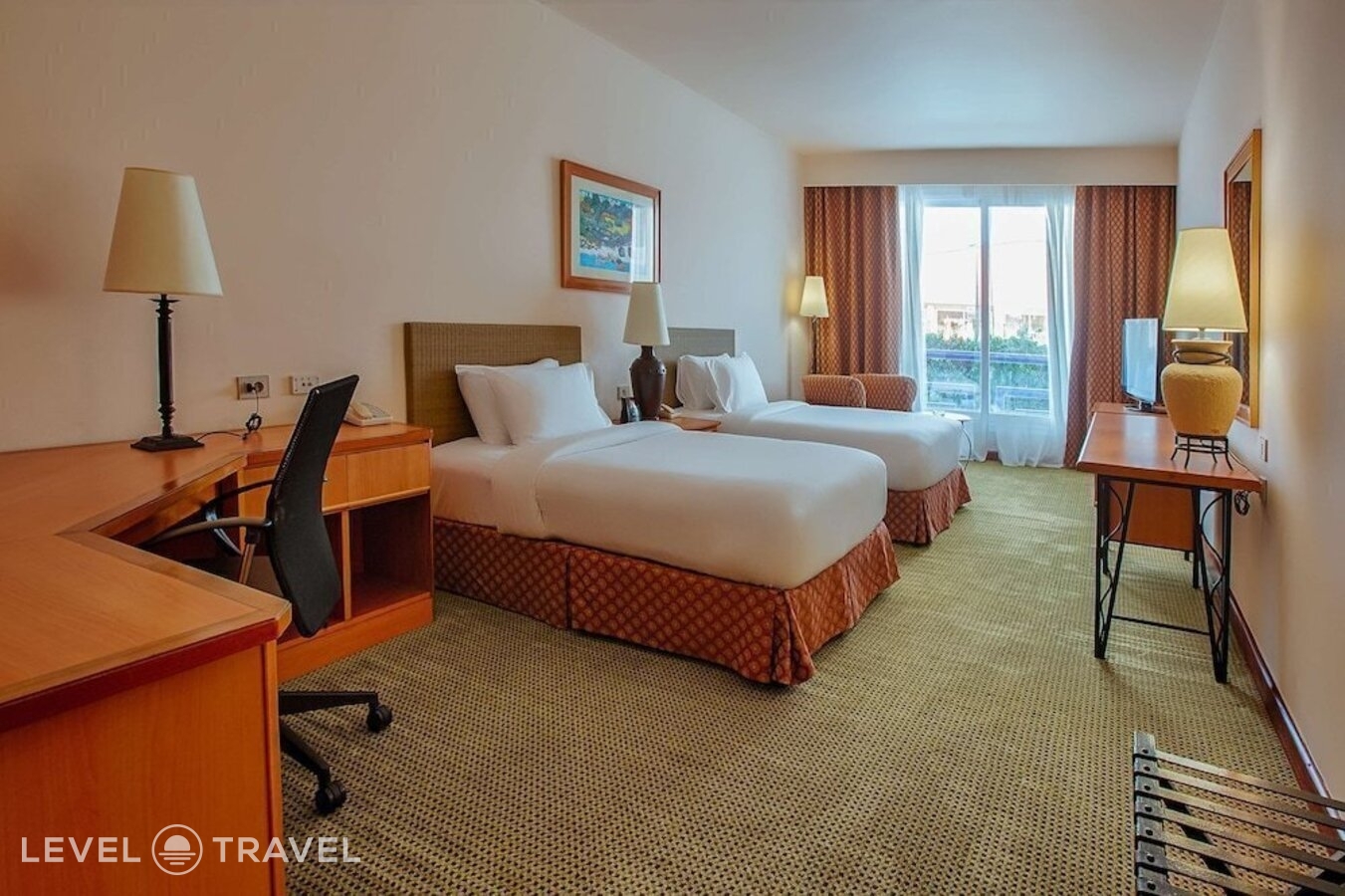 фотографии номера Стандартный с видом на бассейн отеля Hilton Green Plaza в Египет(Александрия) - фото №8