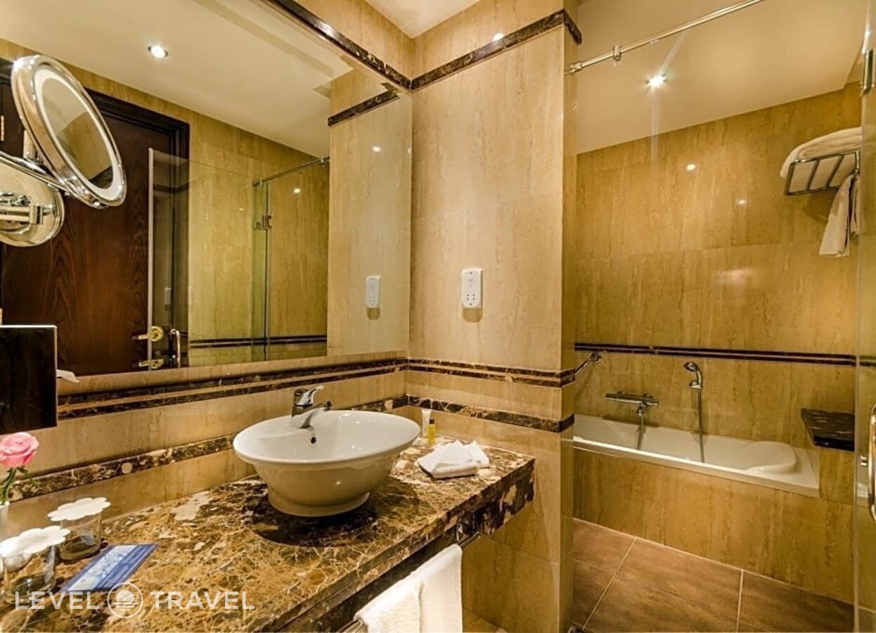 фотографии номера Стандартный с видом на бассейн отеля Hilton Green Plaza в Египет(Александрия) - фото №10