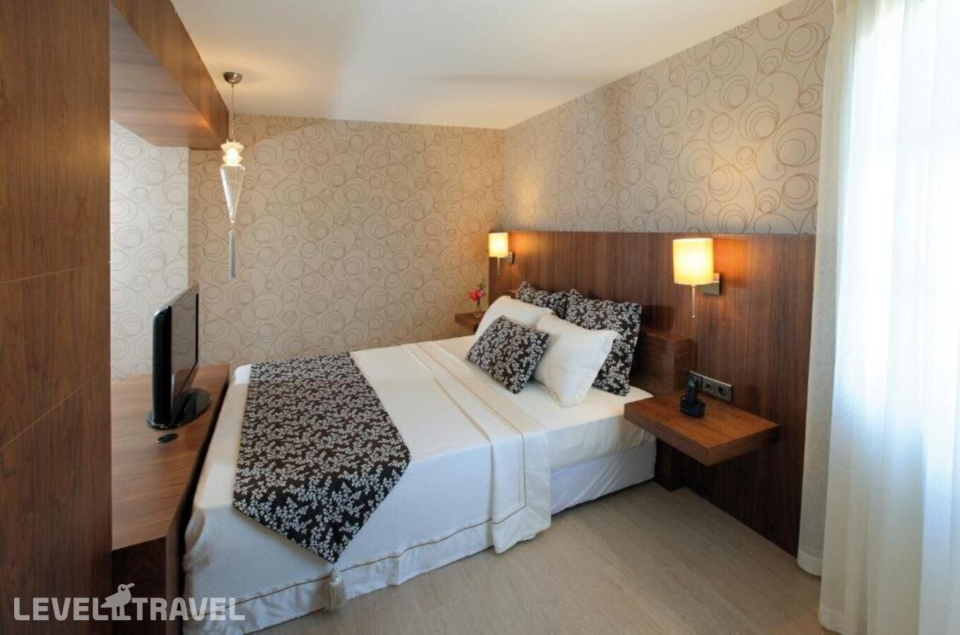 фотографии номера Улучшенный с видом на сад отеля Torbahan Hotel в Турция(Торба) - фото №3