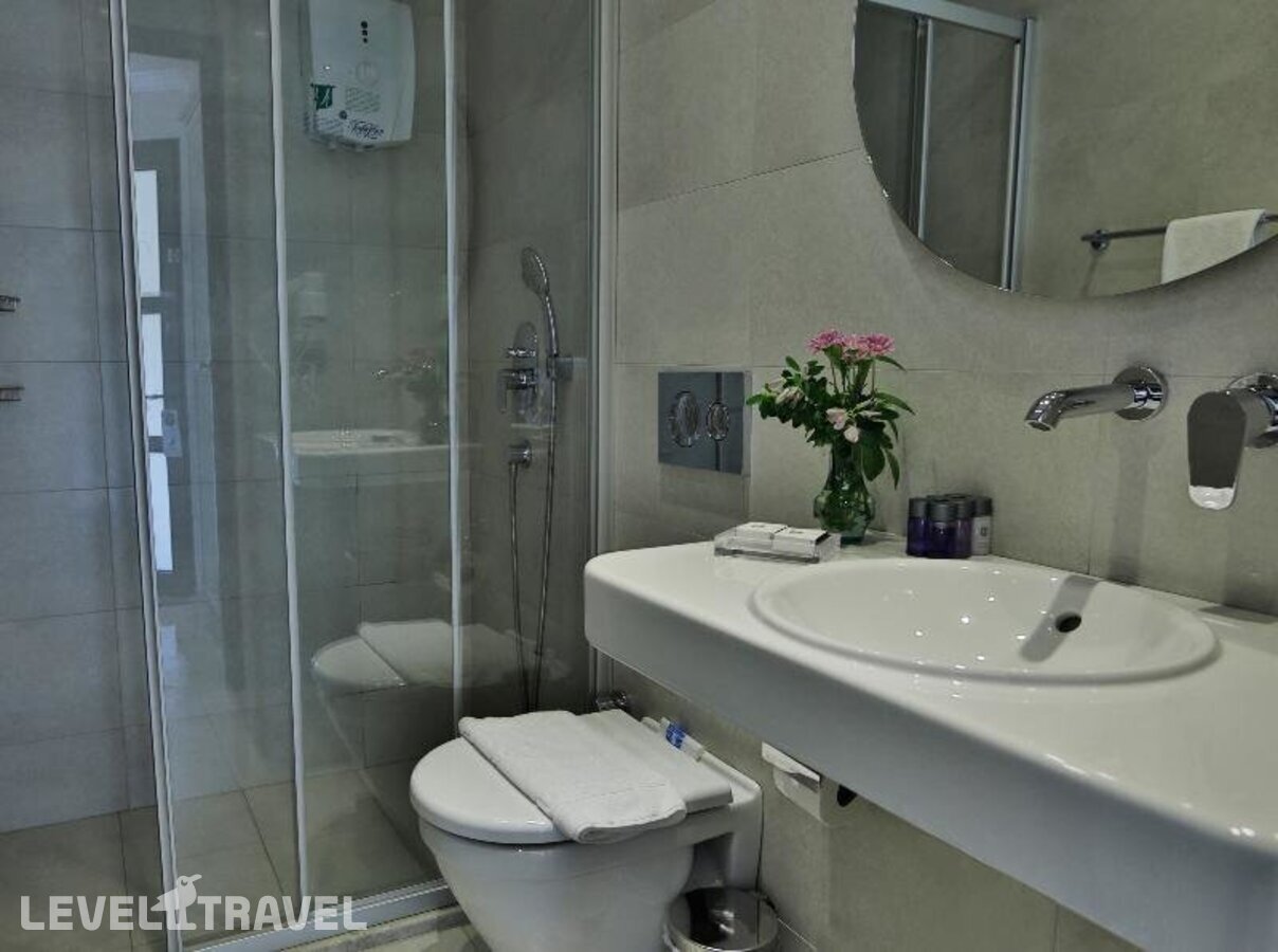 фотографии номера Стандартный с видом на сад отеля Torbahan Hotel в Турция(Торба) - фото №5