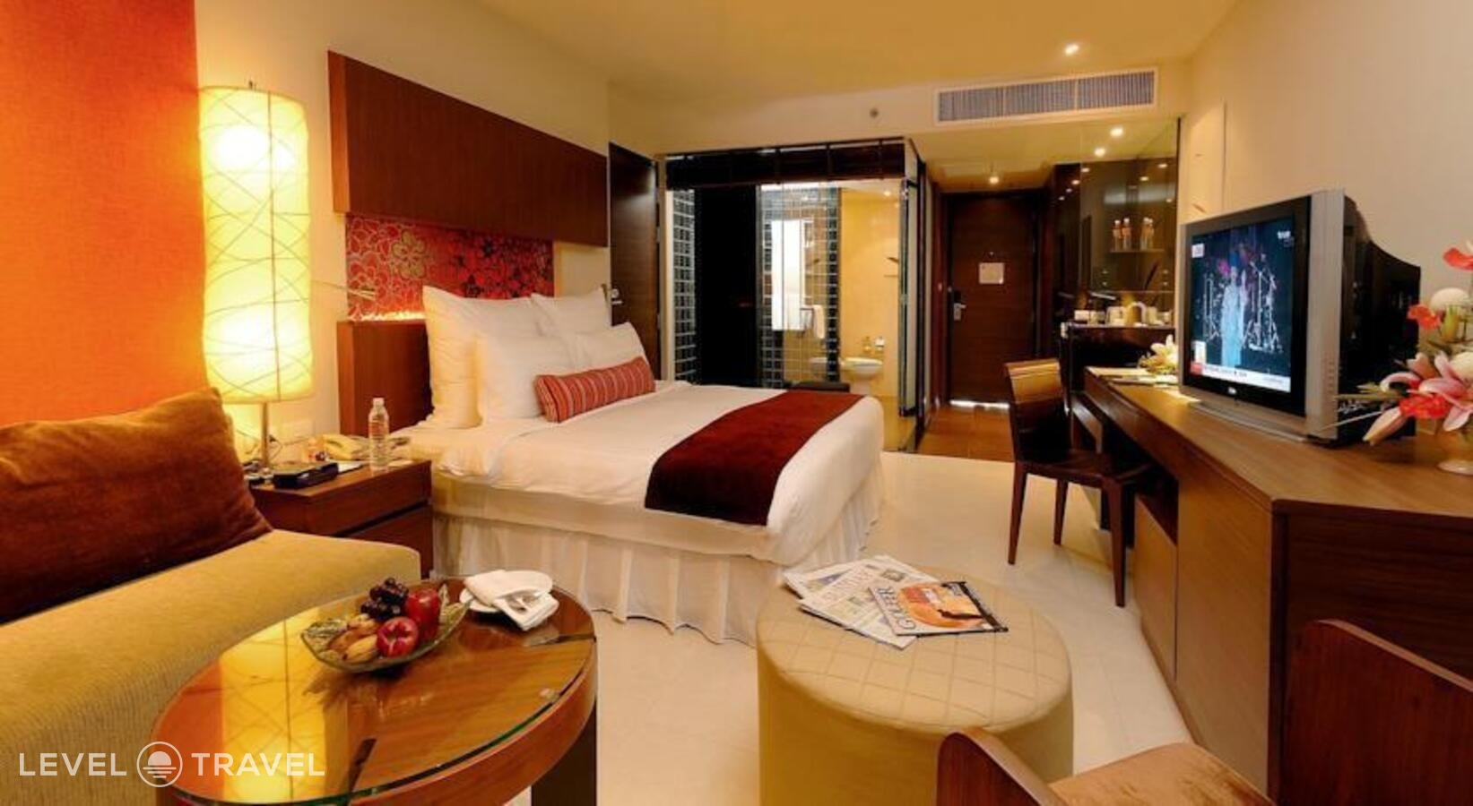 фотографии номера Делюкс отеля M Social Hotel Phuket (Ex. Millennium Resort) в Таиланд(Патонг Бич) - фото №2