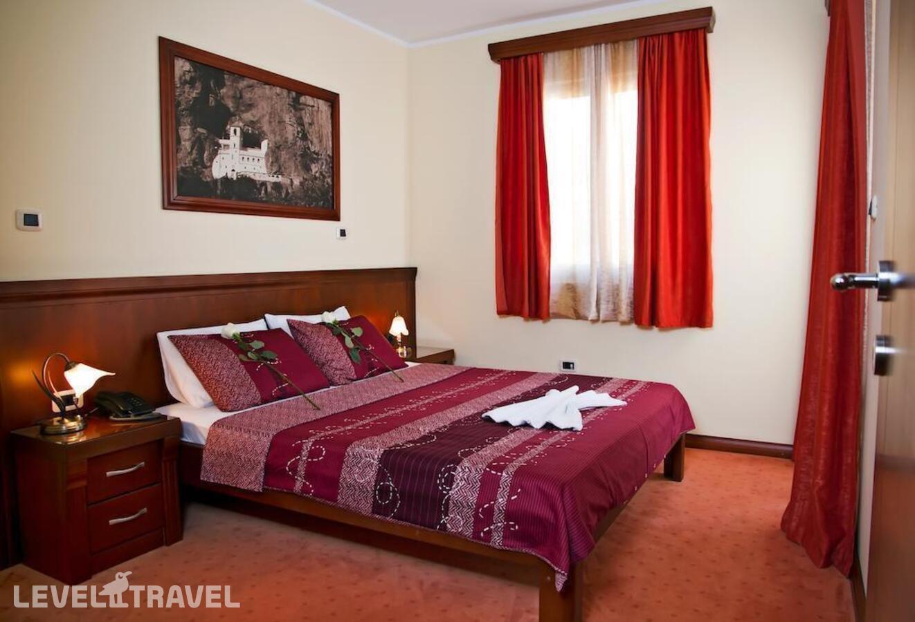 фотографии номера Люкс отеля Dolce Vita Hotel в Черногория(Бечичи) - фото №2