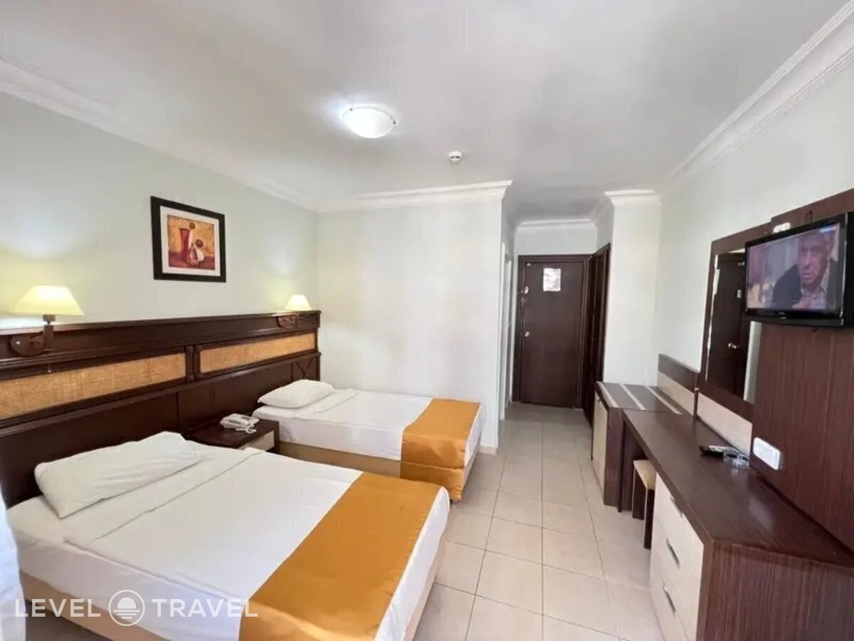 фотографии номера Стандартный с видом на окрестности отеля Kleopatra Ada Beach Hotel в Турция(Аланья - центр) - фото №2
