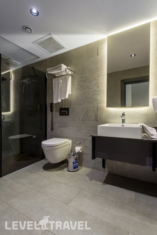 фотографии номера Улучшенный с частичным видом на море отеля Noxinn Deluxe Hotel в Турция(Конаклы) - фото №16