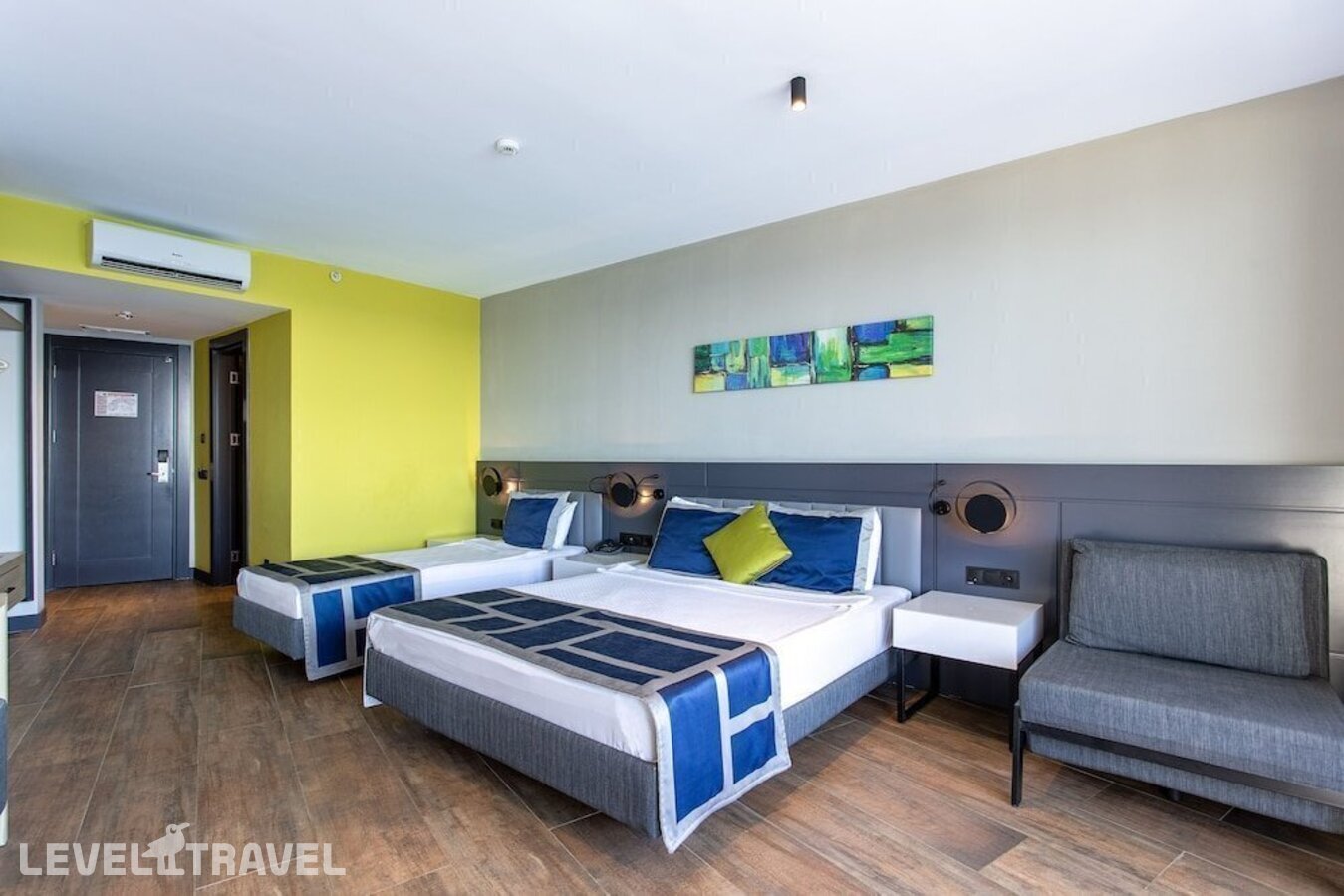фотографии номера Улучшенный с частичным видом на море отеля Noxinn Deluxe Hotel в Турция(Конаклы) - фото №2