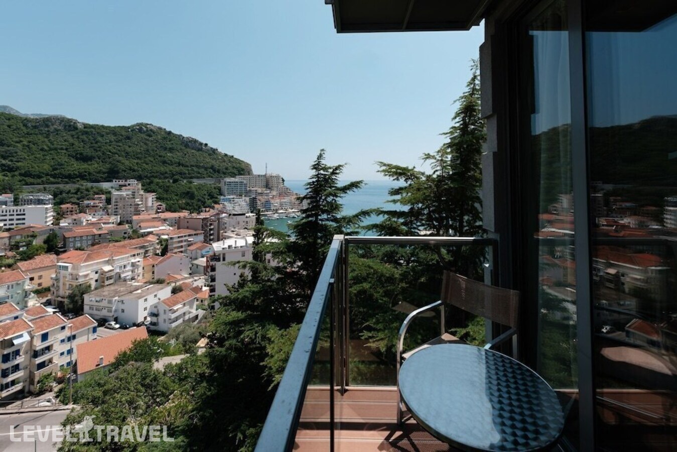 фотографии номера Делюкс с видом на море отеля Falkensteiner Hotel Montenegro (Ex. Queen Of Montenegro) в Черногория(Бечичи) - фото №2