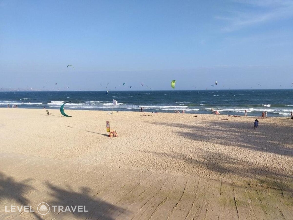 фотографии номера Люкс с балконом и видом на море отеля Allezboo Beach Resort & Spa в Вьетнам(Муйне) - фото №15