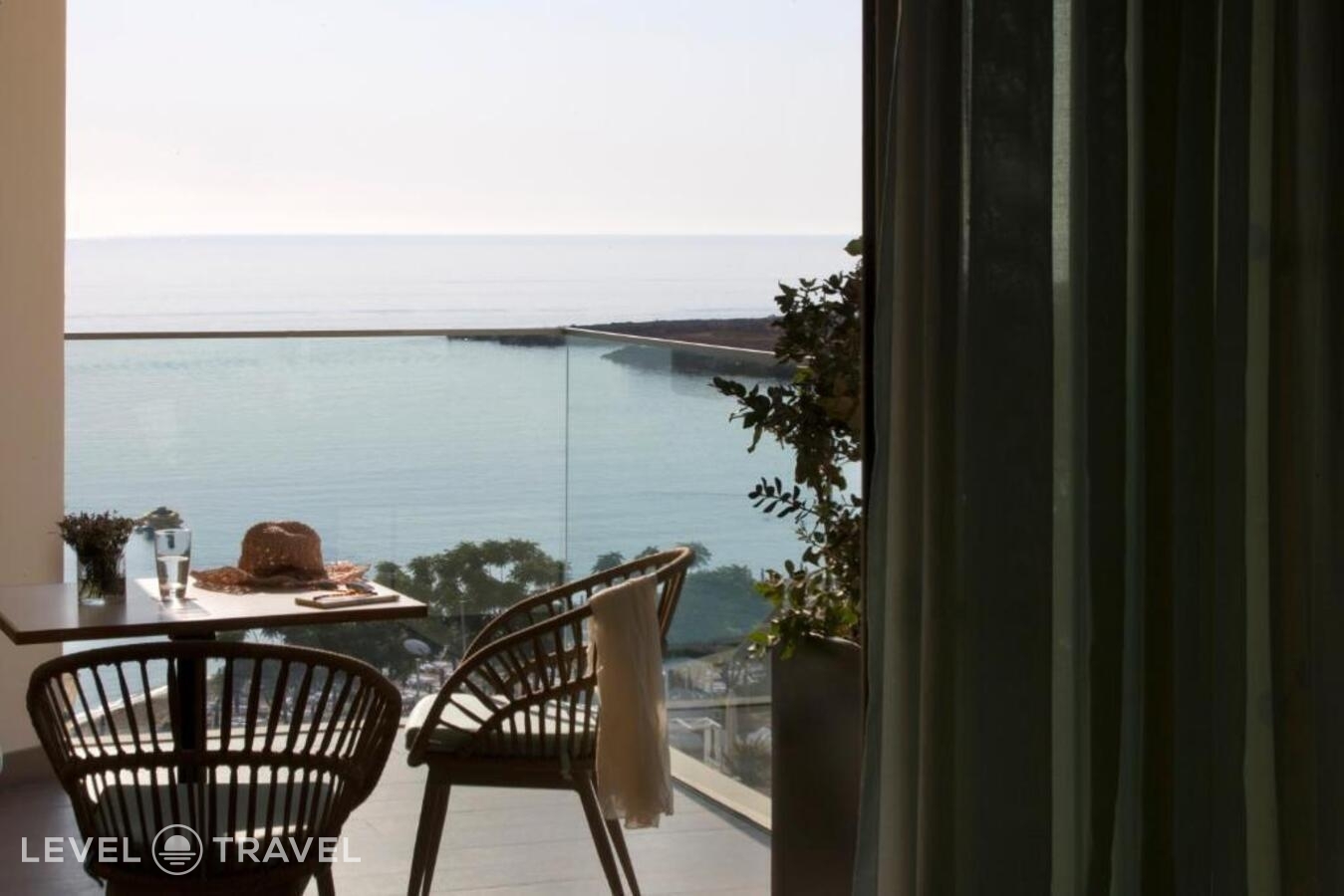 фотографии номера Делюкс с видом на море отеля Capo Bay Hotel в Кипр(Фиг Три Бэй) - фото №5