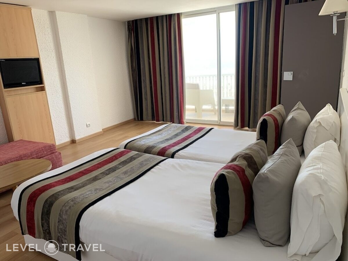 фотографии номера Семейный с видом на море отеля One Resort Jockey (Ex. One Resort Monastir) в Тунис(Сканес) - фото №3