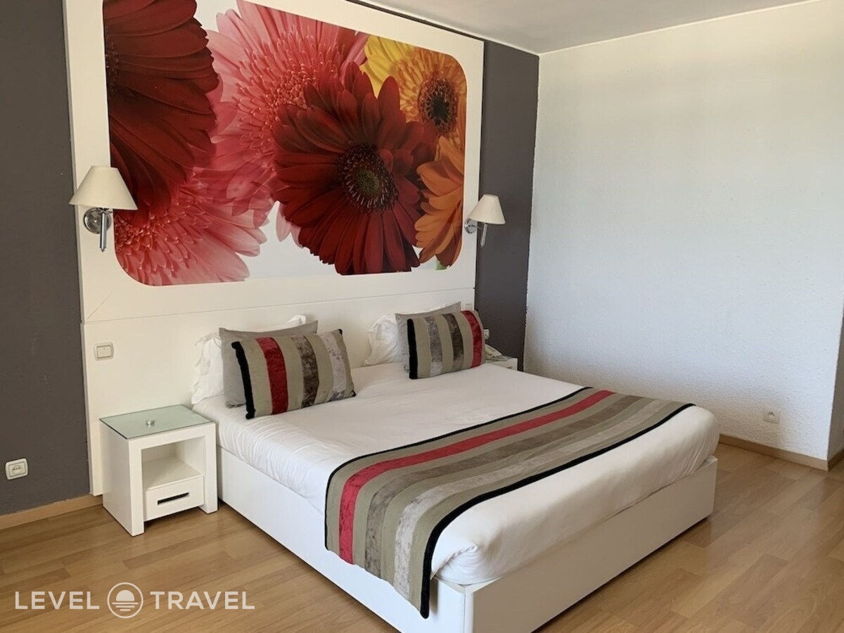 фотографии номера Семейный с видом на море отеля One Resort Jockey (Ex. One Resort Monastir) в Тунис(Сканес) - фото №1