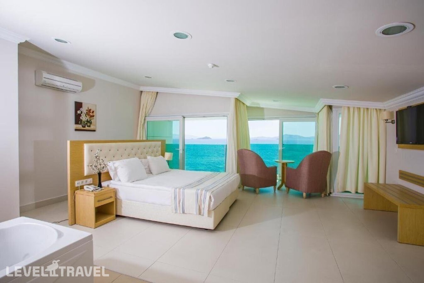 фотографии номера Люкс с видом на море отеля Dragut Point North Hotel в Турция(Тургутреис) - фото №9