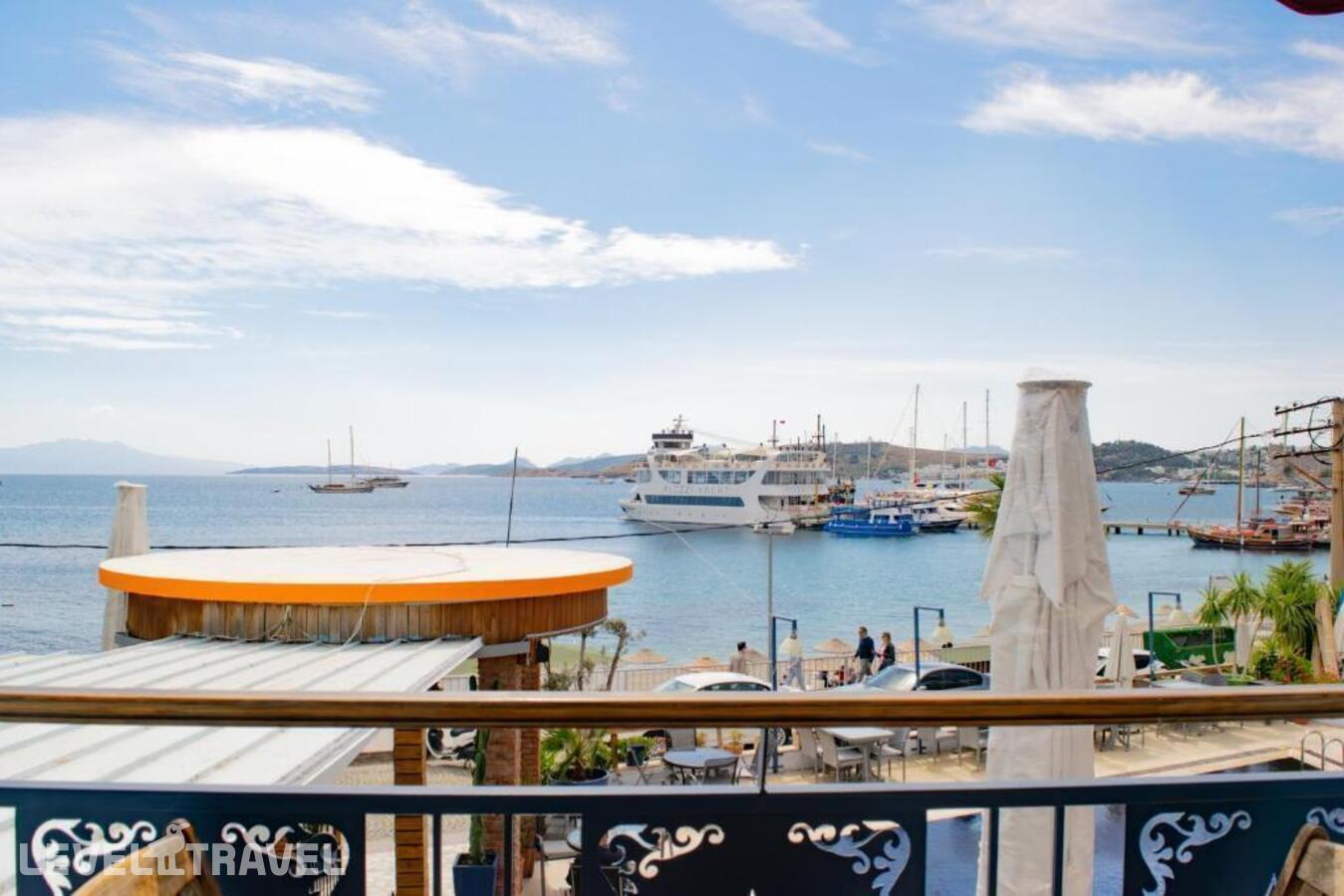 фотографии номера Семейный с видом на море отеля Akkan Beach Hotel в Турция(Бодрум - центр) - фото №4