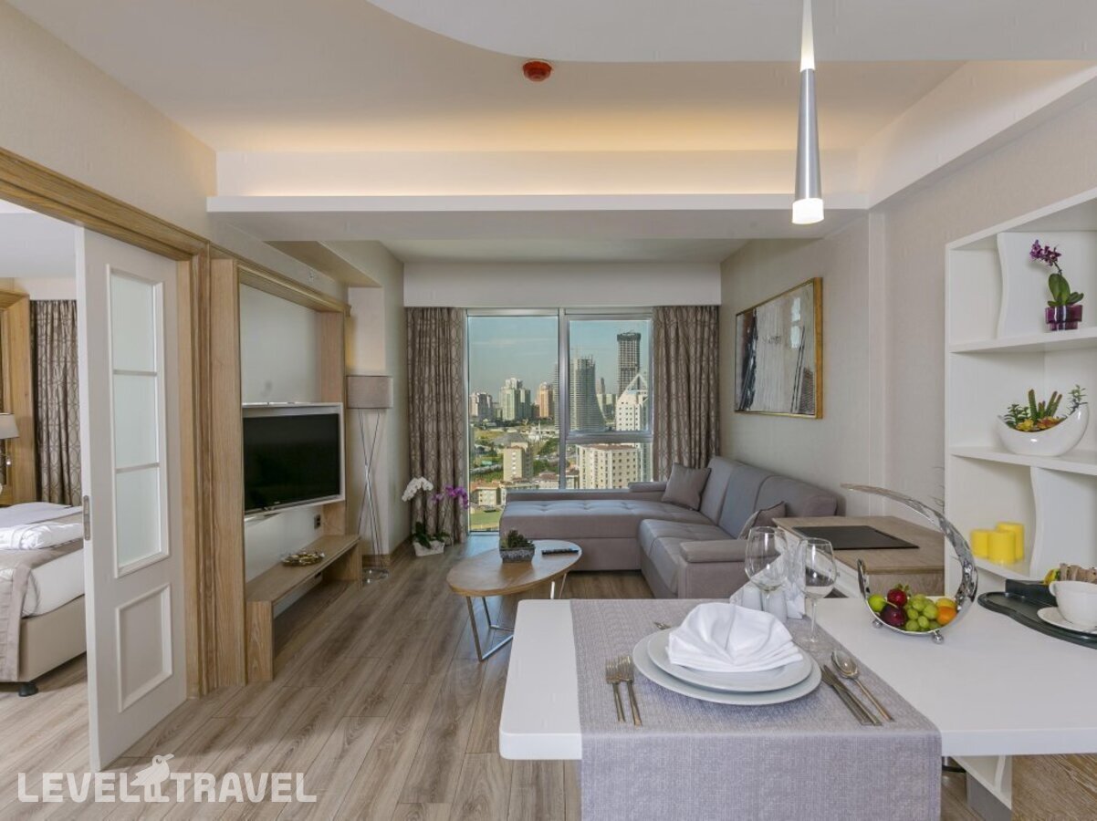 фотографии номера Четырехместный люкс отеля Bof Hotels Ceo Suites Atasehir в Турция(Аташехир) - фото №1