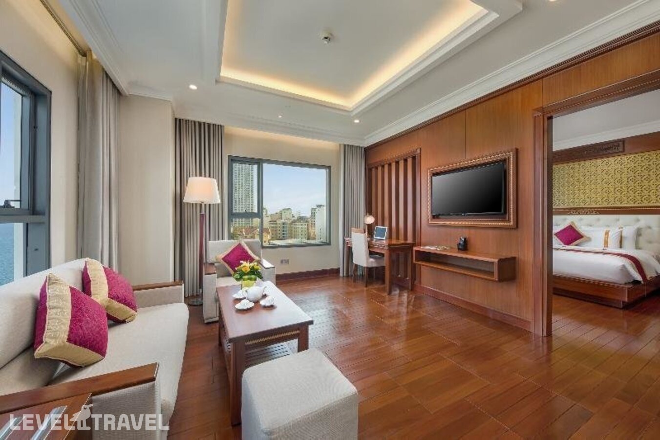 фотографии номера Семейный с видом на море отеля Dlg Hotel Danang в Вьетнам(Дананг) - фото №8