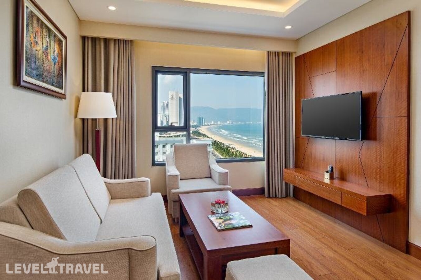 фотографии номера Семейный с видом на море отеля Dlg Hotel Danang в Вьетнам(Дананг) - фото №16