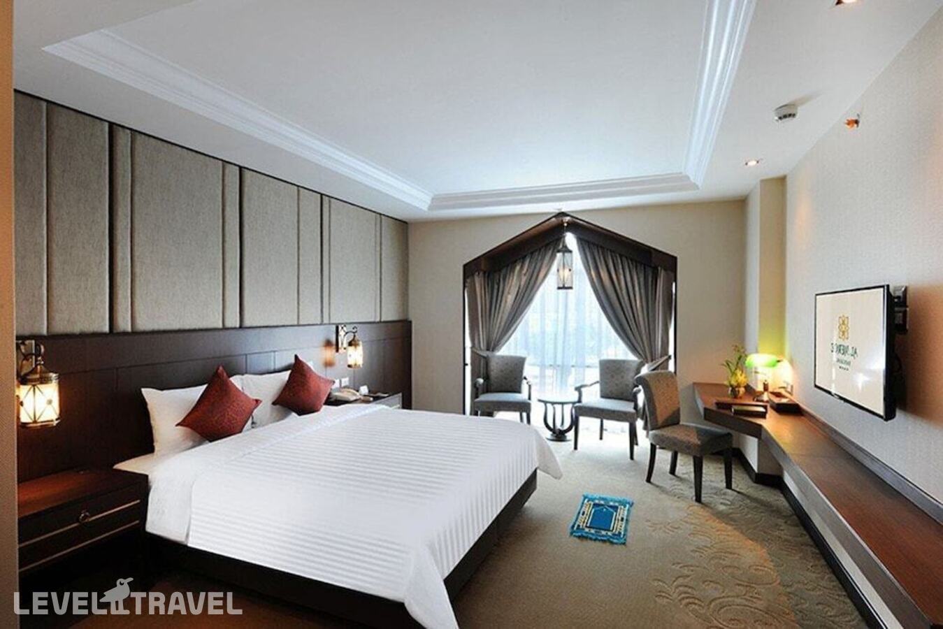 фотографии номера Улучшенный с видом на город отеля Al Meroz Halal Hotel Bangkok в Таиланд(Бангкок) - фото №1