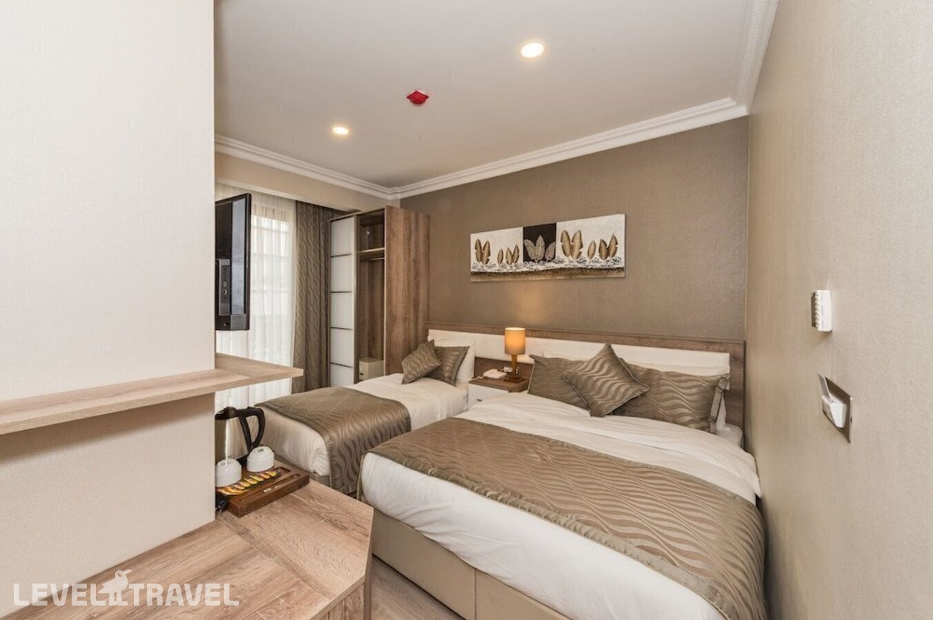фотографии номера Трехместный с видом на город отеля Alphonse Hotel в Турция(Фатих) - фото №5