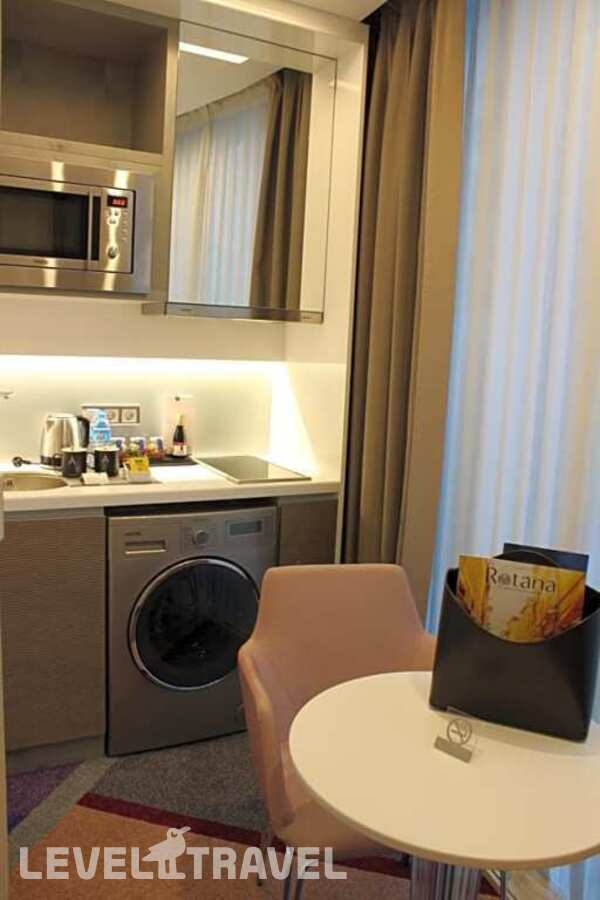 фотографии номера Студия с видом на город отеля Burgu Arjaan By Rotana Istanbul Asia в Турция(Малтепе) - фото №3