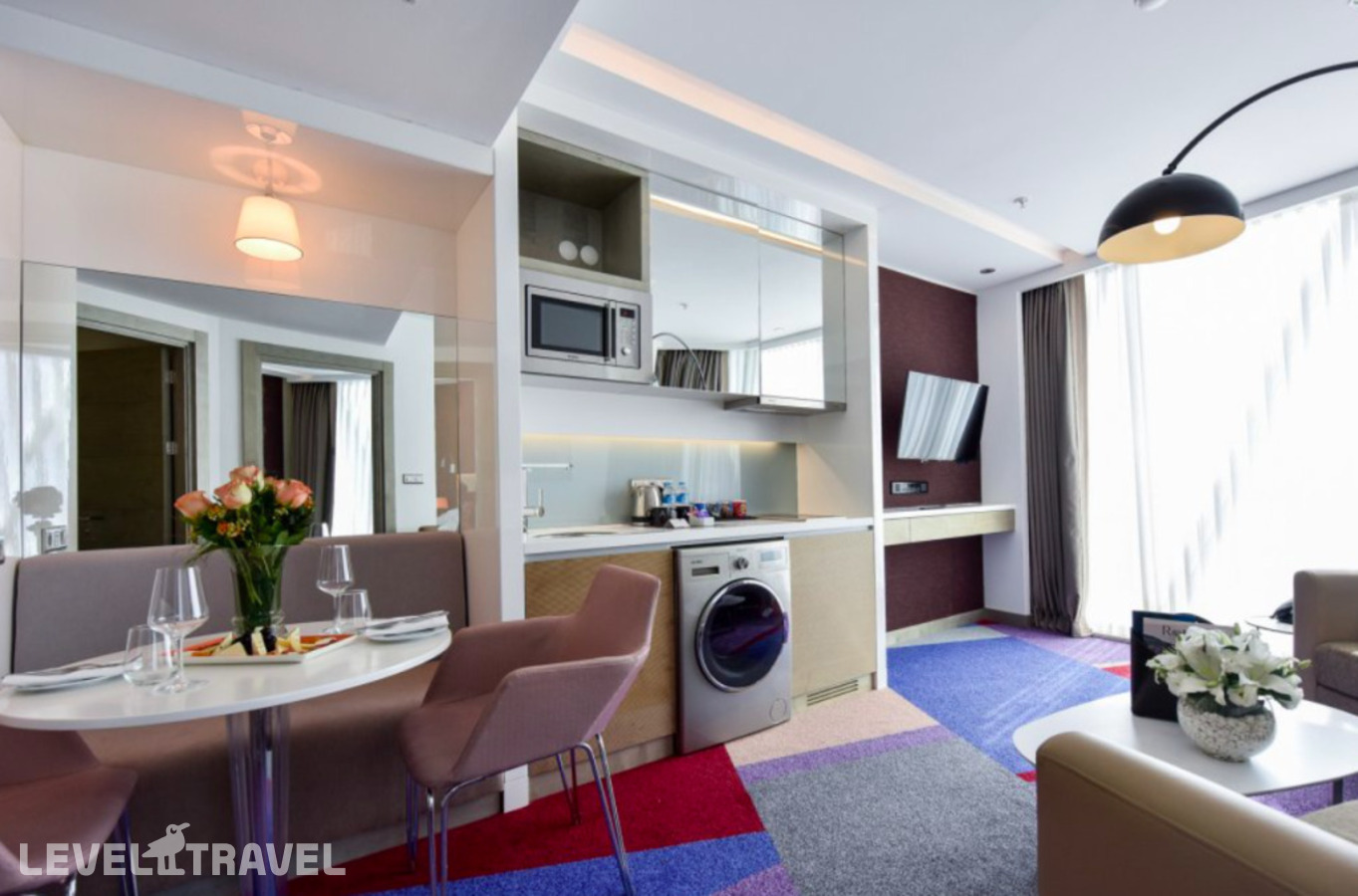 фотографии номера Люкс с видом на море отеля Burgu Arjaan By Rotana Istanbul Asia в Турция(Малтепе) - фото №13
