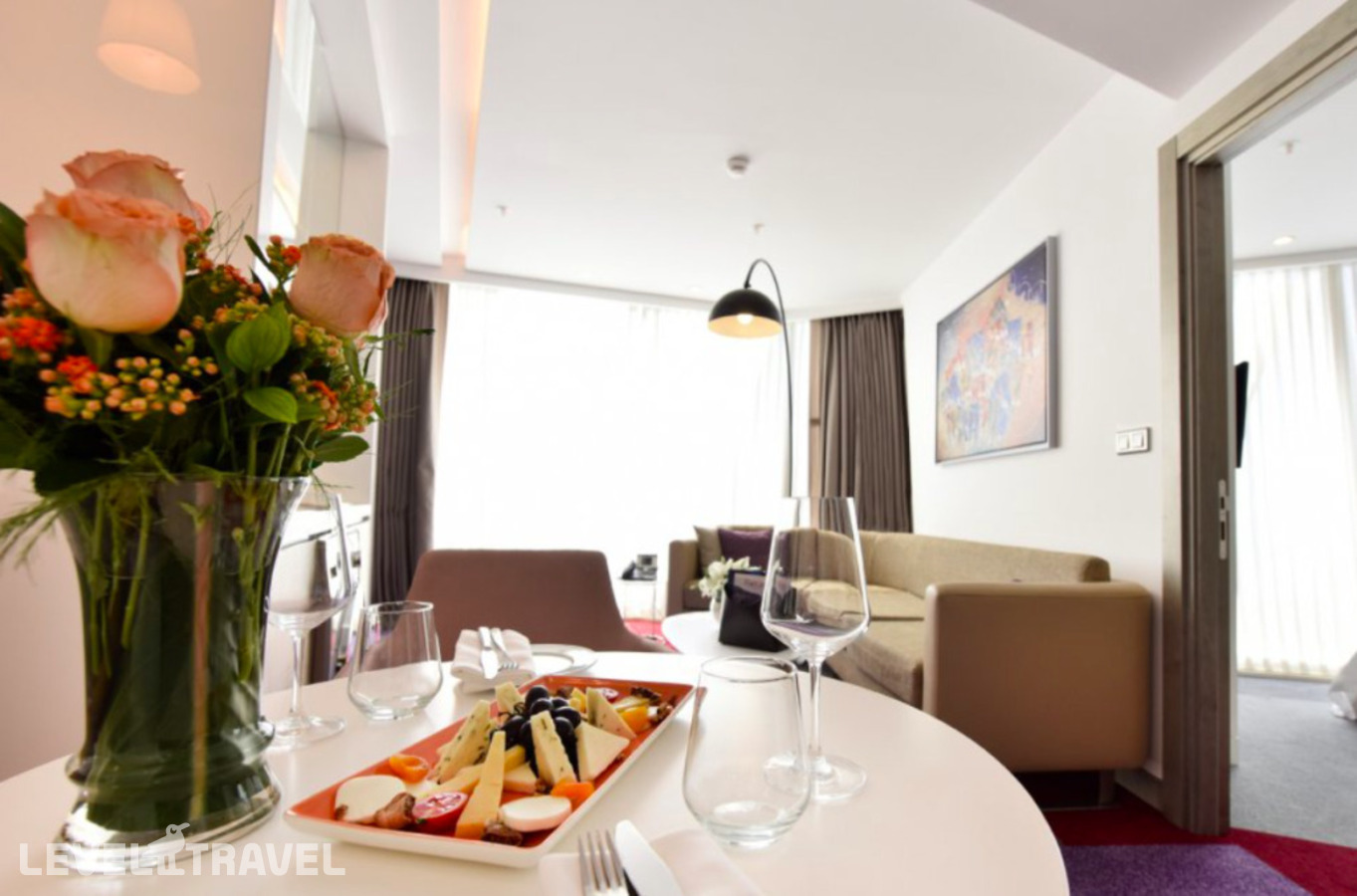 фотографии номера Люкс с видом на море отеля Burgu Arjaan By Rotana Istanbul Asia в Турция(Малтепе) - фото №10