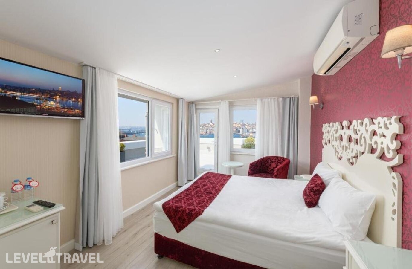 фотографии номера Делюкс с видом на море с балконом отеля Dream Bosphorus Hotel в Турция(Сиркеджи) - фото №7
