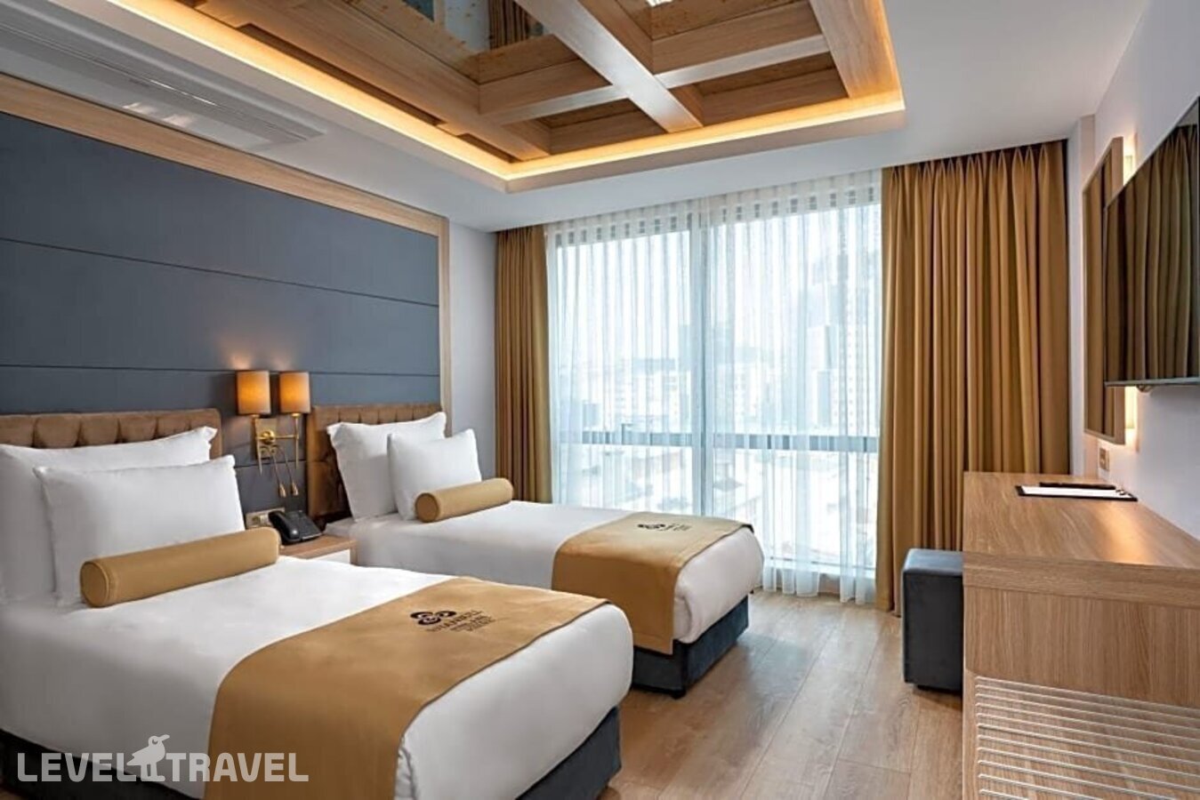 фотографии номера Делюкс с видом на город отеля Febor İstanbul Bomonti Hotel & Spa в Турция(Бомонти) - фото №7