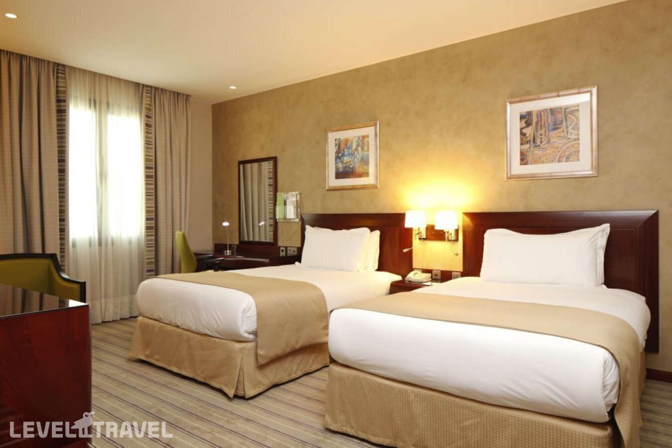 фотографии номера Стандартный с видом на город отеля Holiday Inn Riyadh-Olaya, an IHG Hotel в Саудовская Аравия(Эр-Рияд) - фото №1