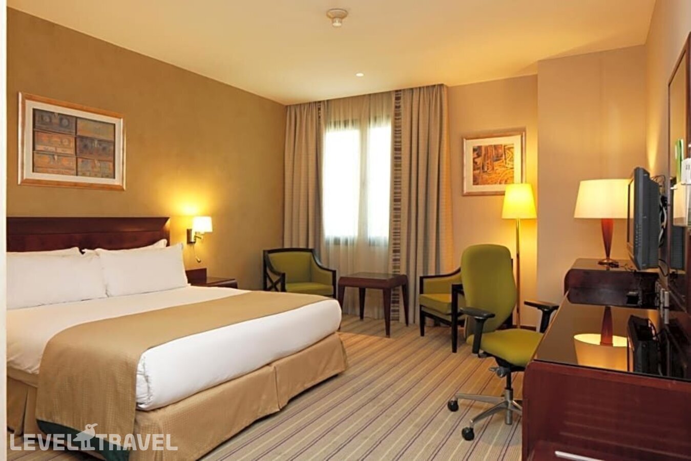 фотографии номера Стандартный с видом на город отеля Holiday Inn Riyadh-Olaya, an IHG Hotel в Саудовская Аравия(Эр-Рияд) - фото №15