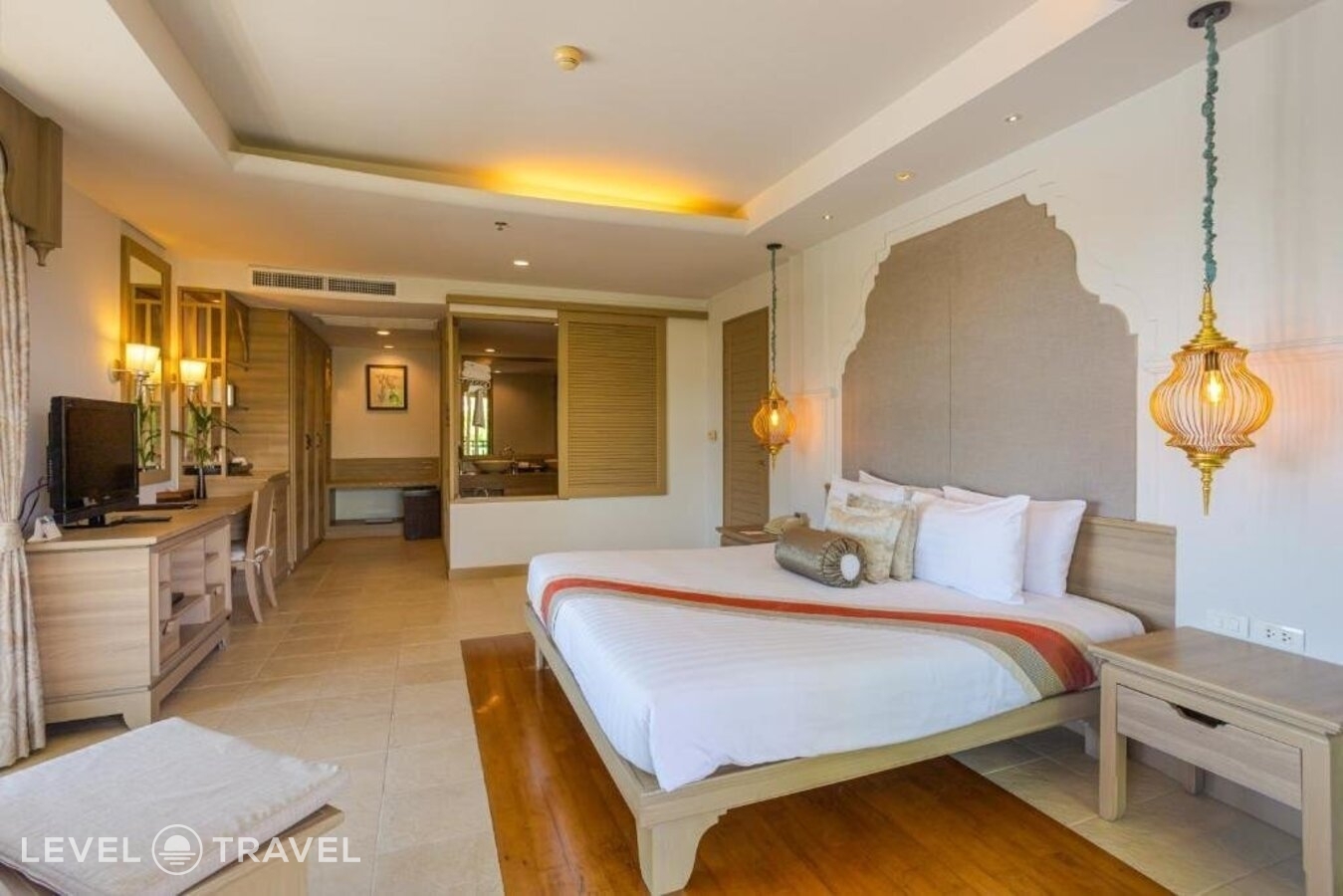 фотографии номера Семейный люкс (2 спальни) отеля Ravindra Beach Resort & Spa в Таиланд(Джомтьен) - фото №83
