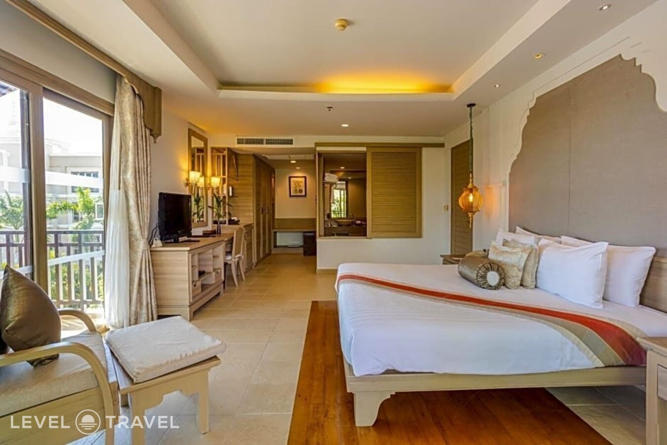 фотографии номера Семейный люкс (2 спальни) отеля Ravindra Beach Resort & Spa в Таиланд(Джомтьен) - фото №16