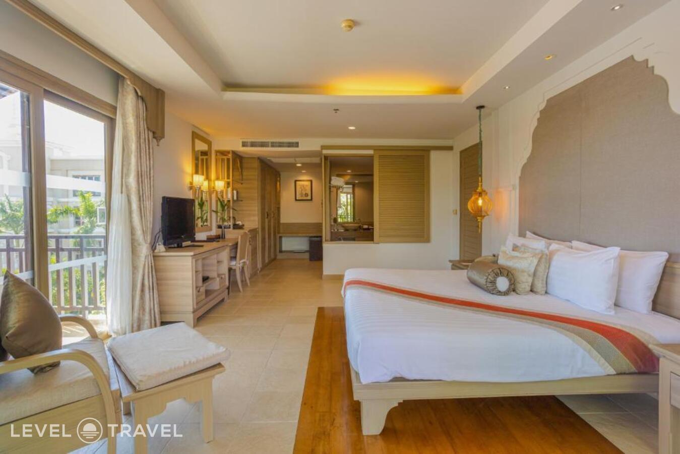 фотографии номера Семейный люкс (2 спальни) отеля Ravindra Beach Resort & Spa в Таиланд(Джомтьен) - фото №114