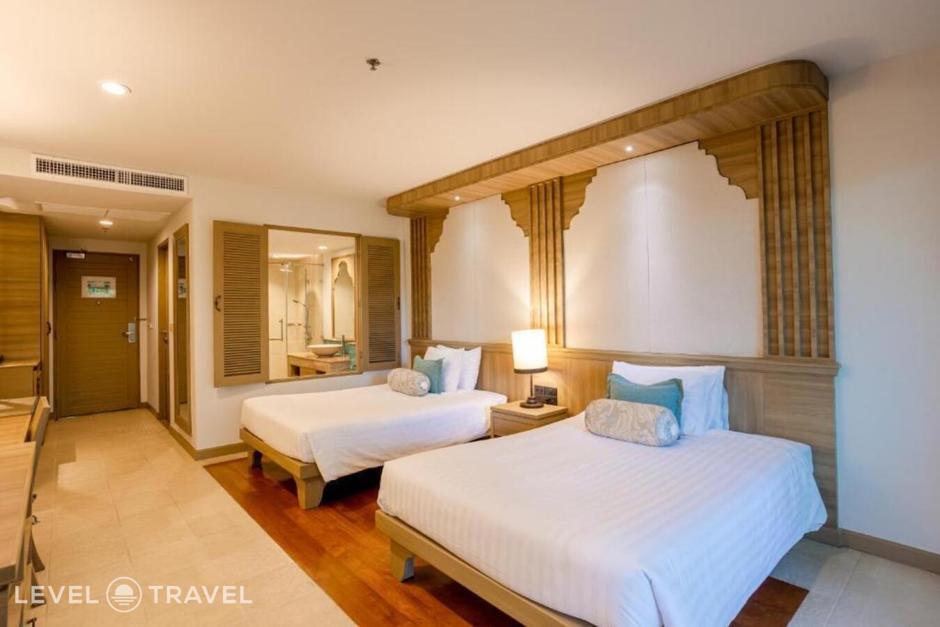 фотографии номера Семейный люкс (2 спальни) отеля Ravindra Beach Resort & Spa в Таиланд(Джомтьен) - фото №103