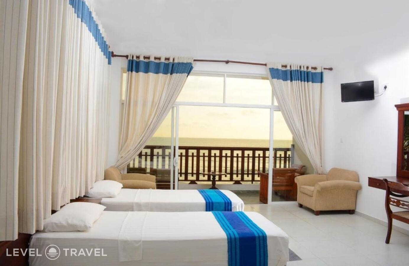 фотографии номера Семейный с джакузи отеля Hikka Bliss (Ex. Ranmal Beach Hotel) в Шри-Ланка(Хиккадува) - фото №3