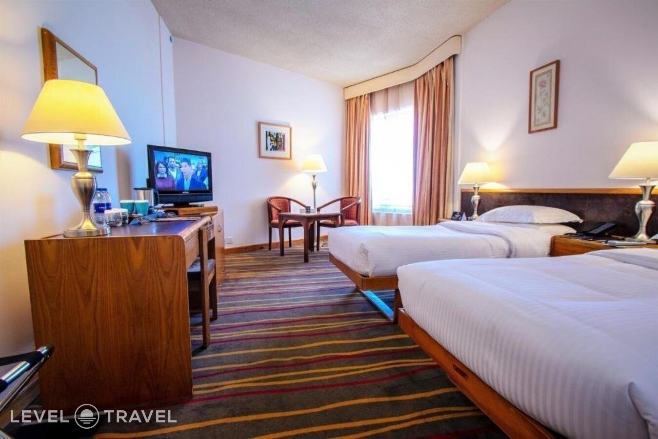 фотографии номера Делюкс с видом на город (две односпальные кровати) отеля BM Beach Hotel (Ex.Beach Hotel By Bin Majid Hotels&Resorts) в ОАЭ(Рас-аль-Хайма) - фото №6
