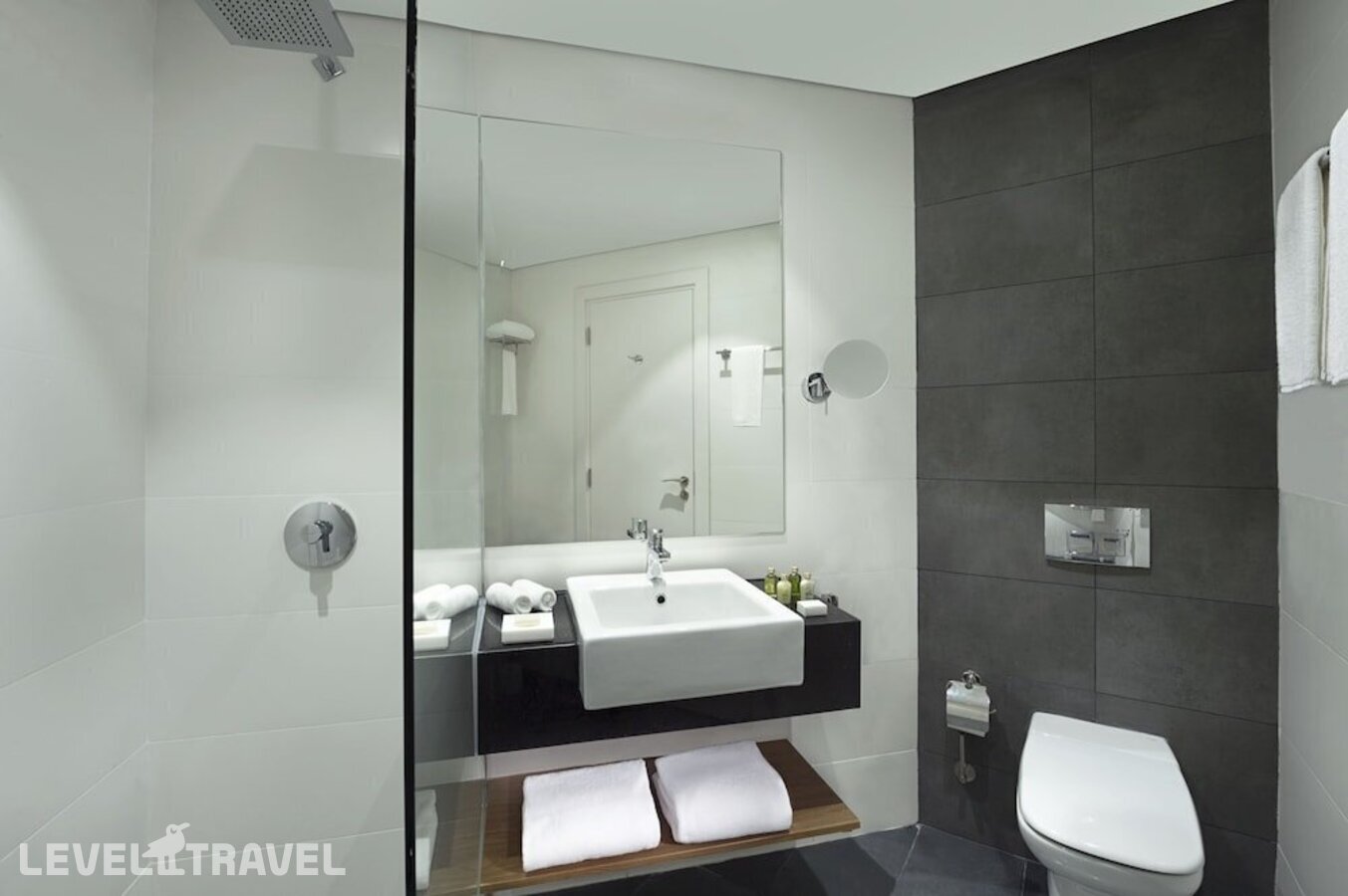 Tryp с балконом (две односпальные кровати) — фото 10