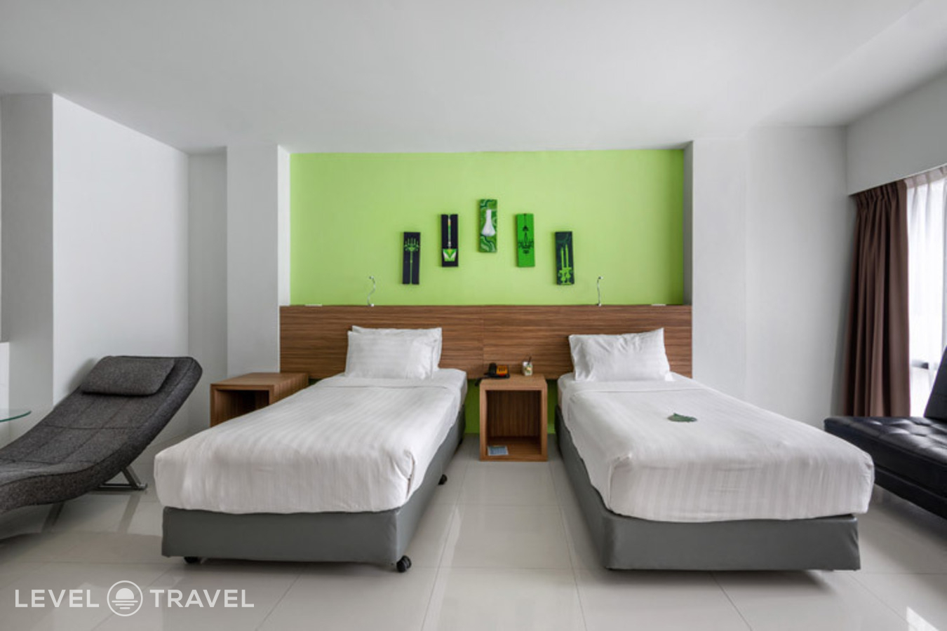 фотографии номера Студия улучшенная отеля The Lantern Resort Patong в Таиланд(Патонг Бич) - фото №8