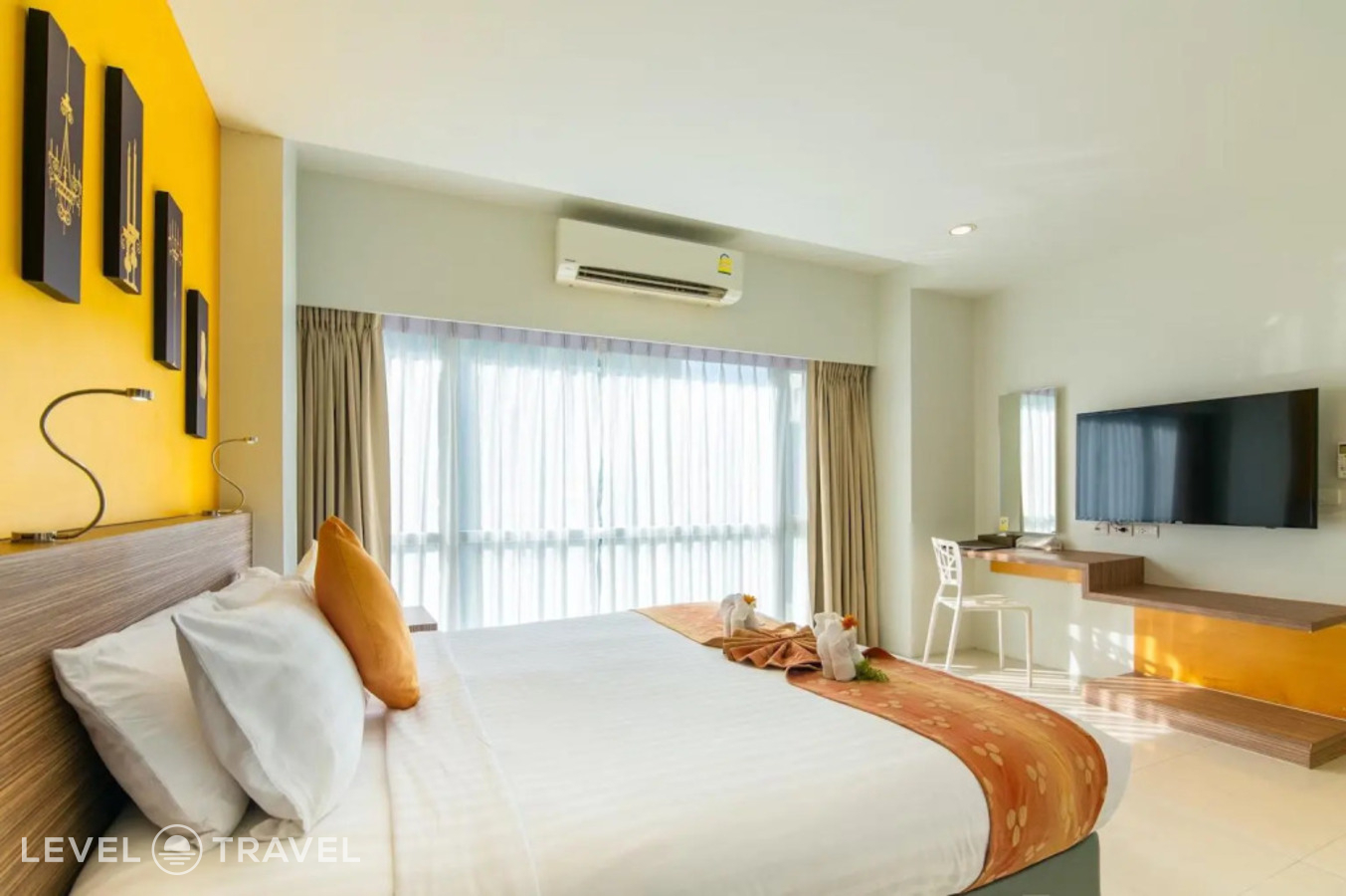 фотографии номера Четырехместный роскошный номер (2 комнаты) отеля The Lantern Resort Patong в Таиланд(Патонг Бич) - фото №5