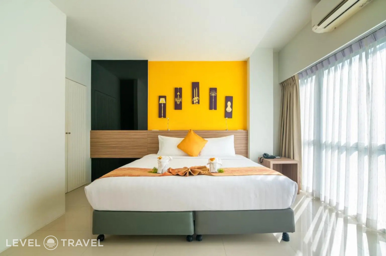фотографии номера Четырехместный роскошный номер (2 комнаты) отеля The Lantern Resort Patong в Таиланд(Патонг Бич) - фото №6