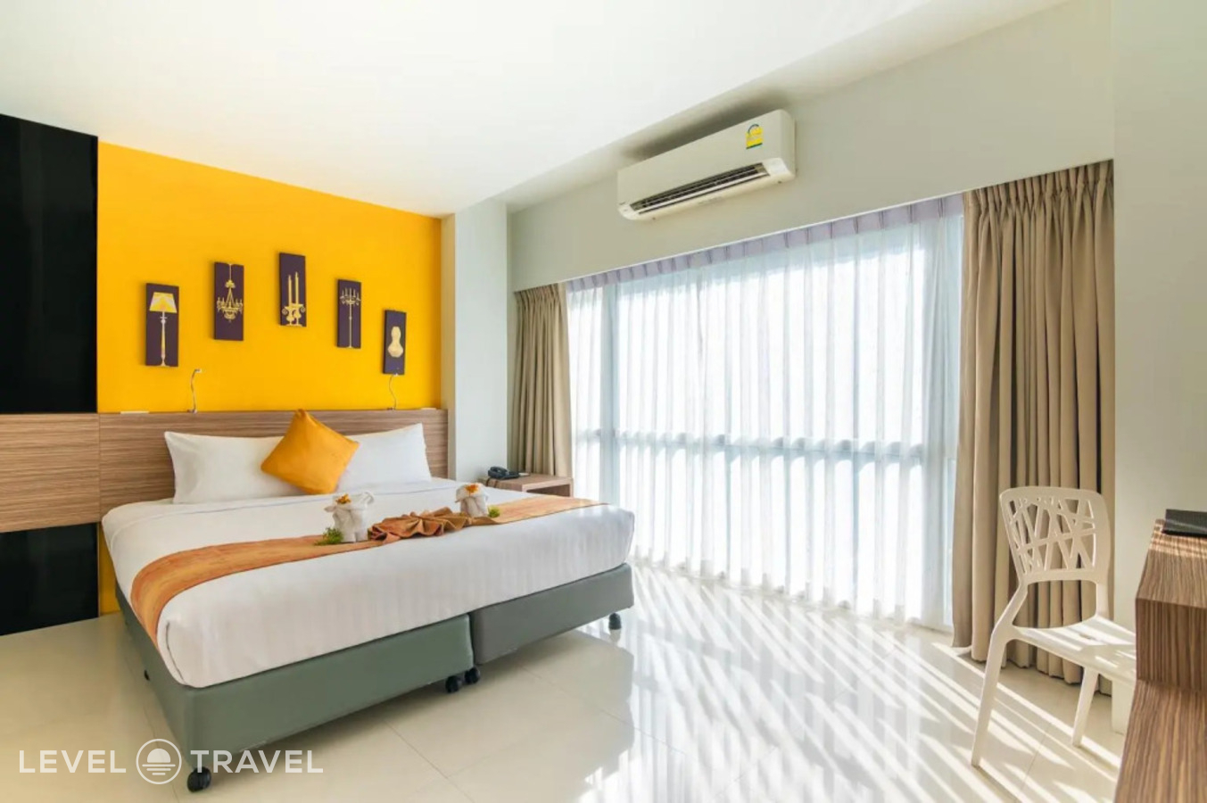 фотографии номера Четырехместный роскошный номер (2 комнаты) отеля The Lantern Resort Patong в Таиланд(Патонг Бич) - фото №7